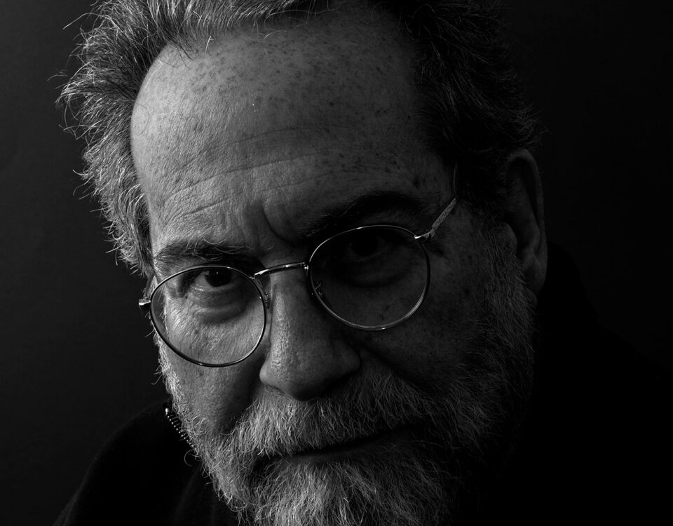 Elon Musk rinuncia alla causa contro OpenAI: il creatore di ChatPlus sotto accusa